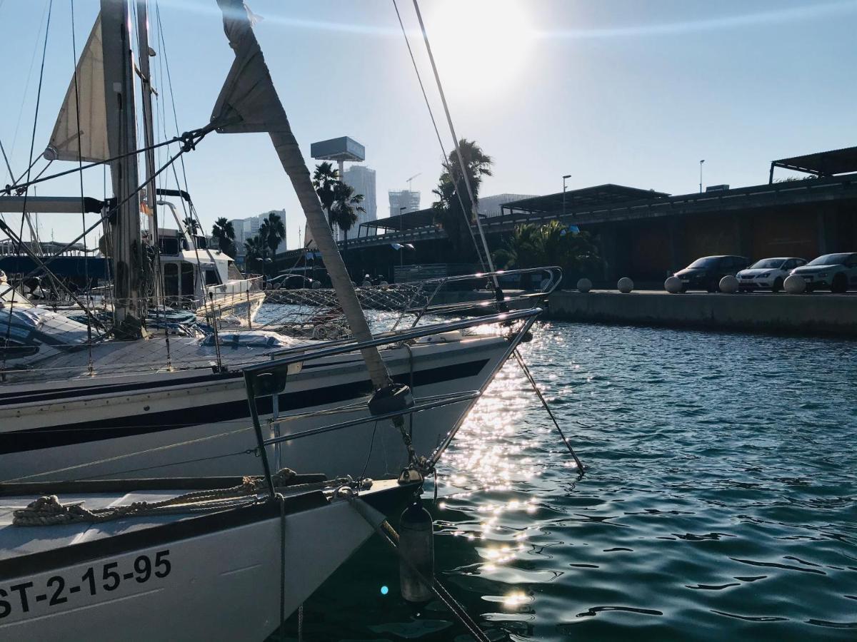 Sleep & Boats Barcelona City Sant Adria de Besos Exterior photo